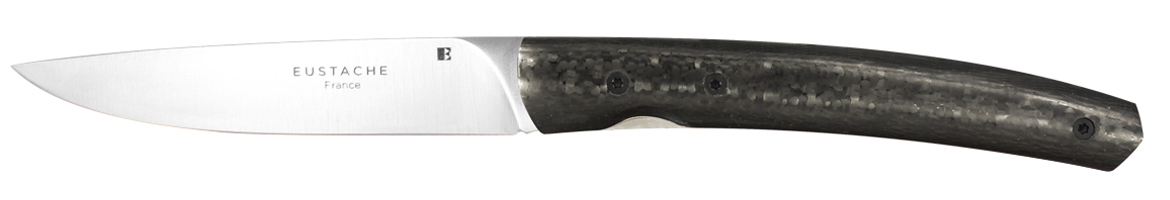 Une série spéciale en acier damas