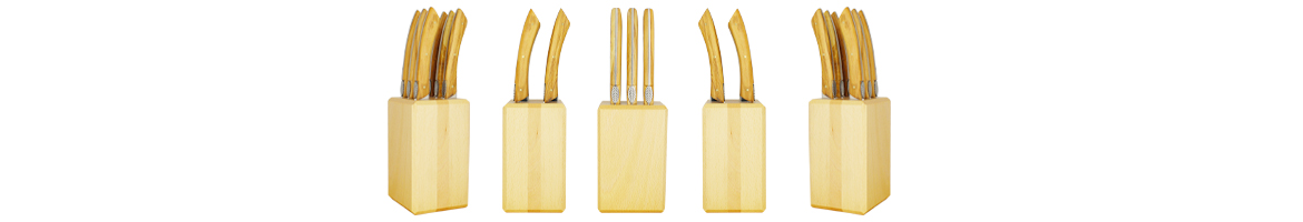 Bloc en bois pour ranger les couteaux de table réalisés par Eustache, coutelier fabricant.