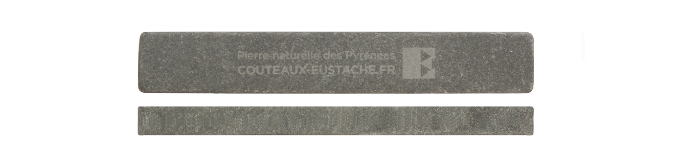 Pierre des Pyrénées dédiée à l'aiguisage des couteaux Eustache